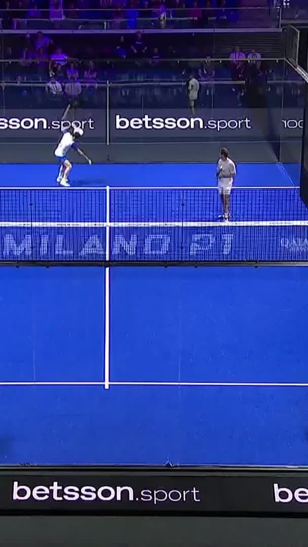 Coello saves the point from outside the court and then executes a x4 to win it