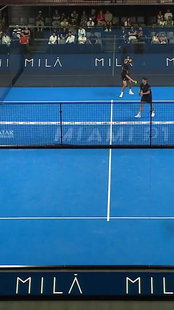 Agustin Tapia wins match point with a powerful x3 smash