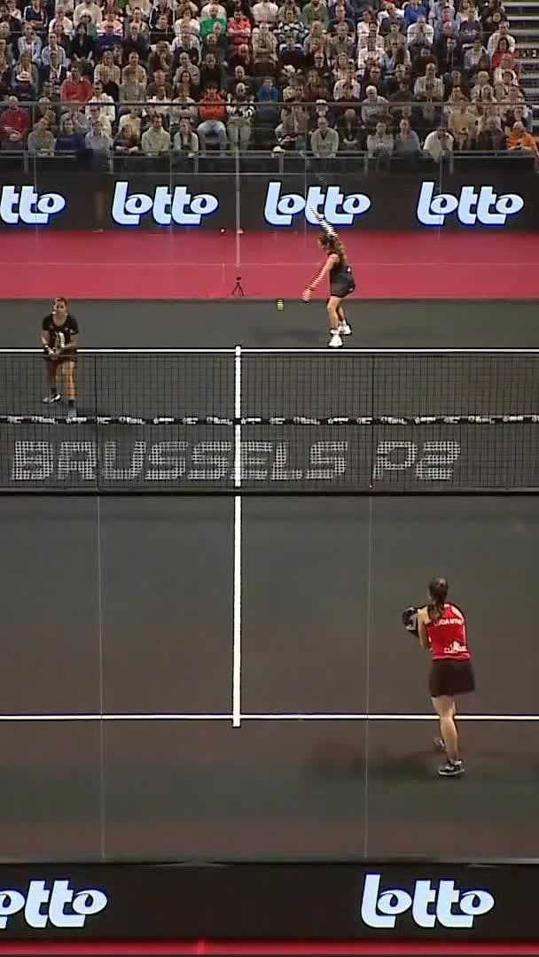 Brea forces the match point with a great drop shot
