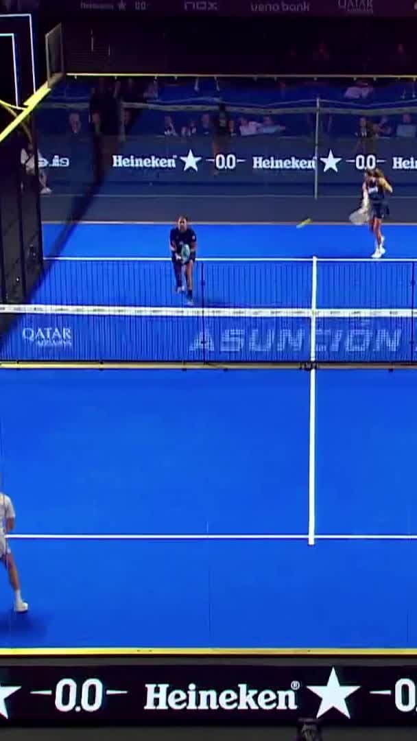 Triay sends the set to a tie-break with a Smash x4
