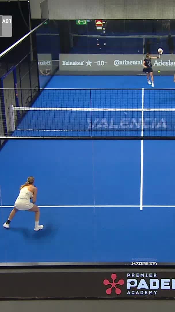 Osoro and Iglesias win the Break point