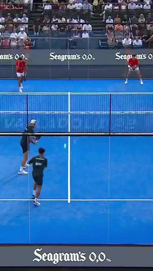 Coello hits a perfectly placed forehand shot