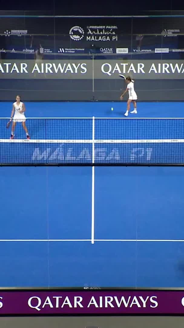 Araujo hits good back to back forehand shots