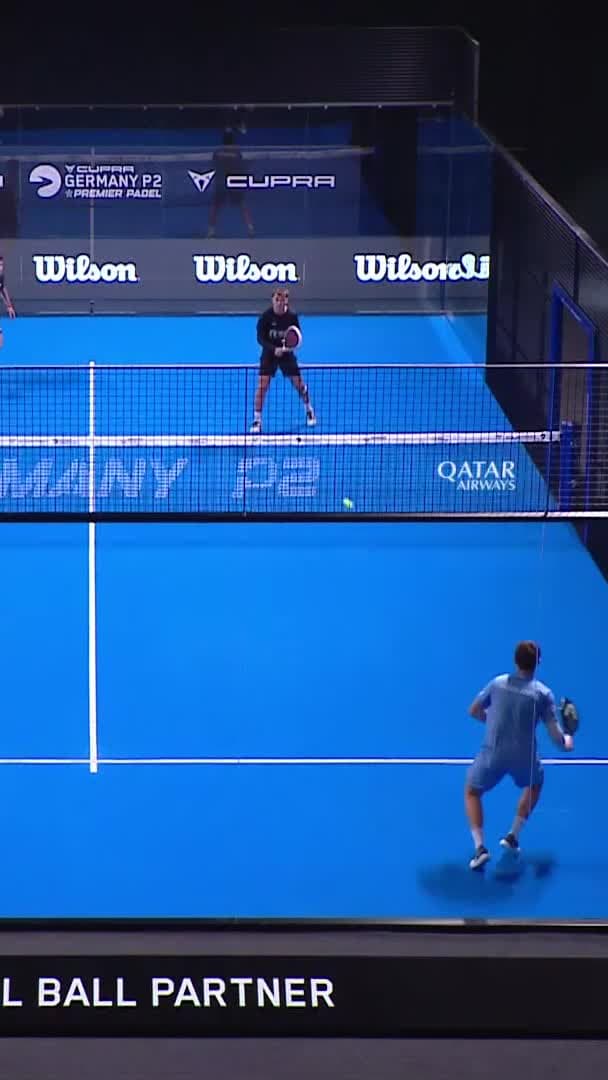 Good x4 backhand by Iñigo Jofre