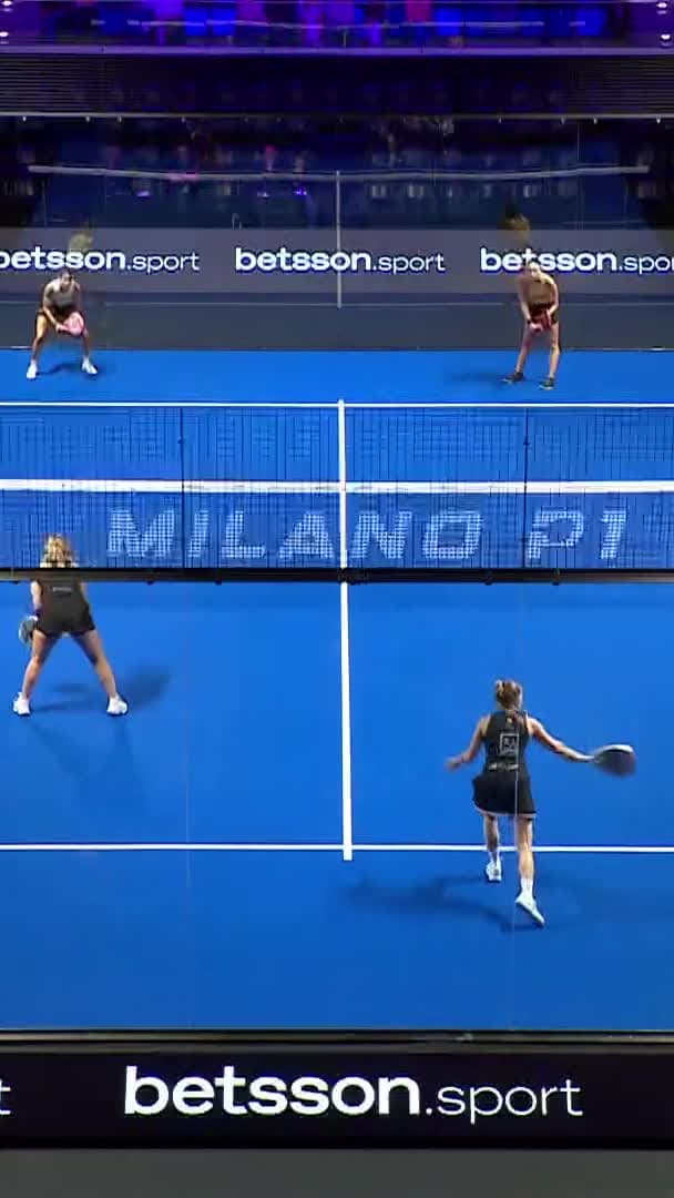 Salazar hits a forehanded winner towards the corner to take their fourth game of the set
